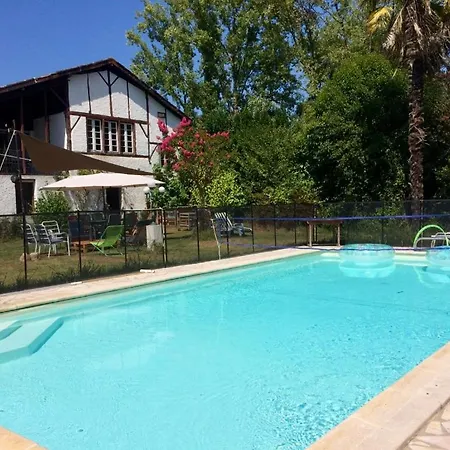 Vanakam 3 Etoiles- Jolie Maison Bearnaise 9 Personnes Avec Piscine * Sault-de-Navailles