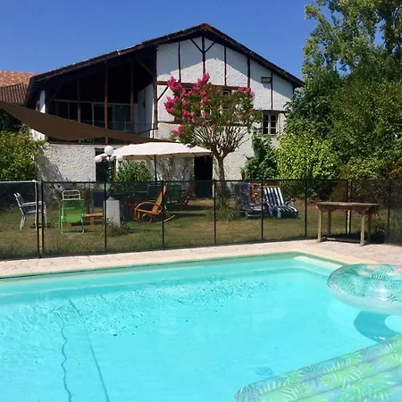 Vanakam 3 Etoiles- Jolie Maison Bearnaise 9 Personnes Avec Piscine