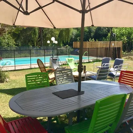 Vanakam 3 Etoiles- Jolie Maison Bearnaise 9 Personnes Avec Piscine 度假居